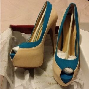 Beautiful heel shoes